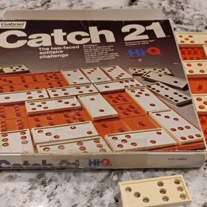 Catch 21 Hi-Q Puzzle Game - Orange and Cream